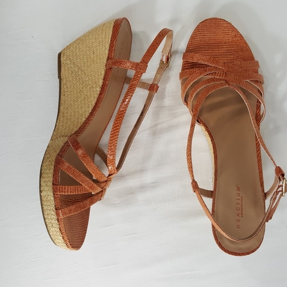 Kenneth Cole Reaction Wedge Sandals Orange HEEL - Picture 7 of 8